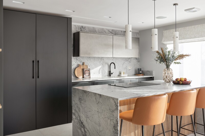 Modern Handleless Kitchen